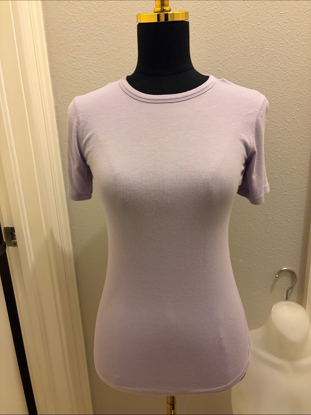 Lululemon hold tight Lilac Short Sleeve Ribbed Tee